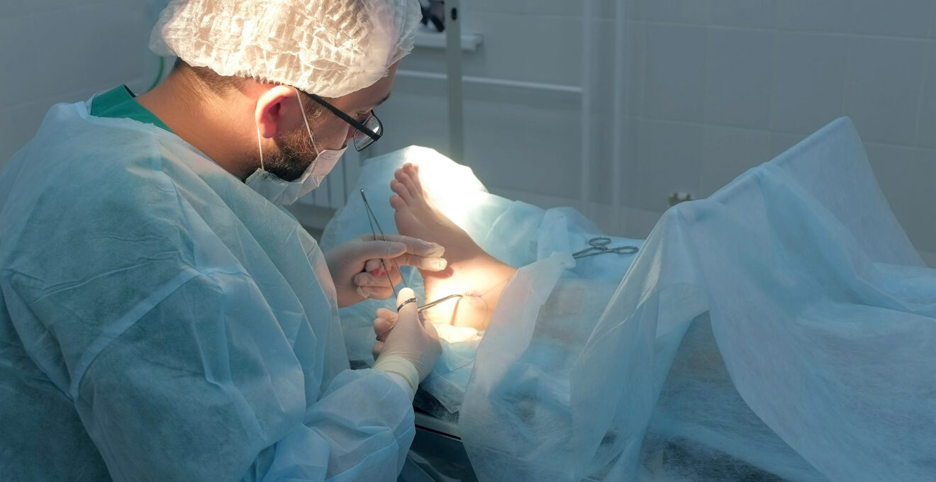 chirurgien spécialiste du pied